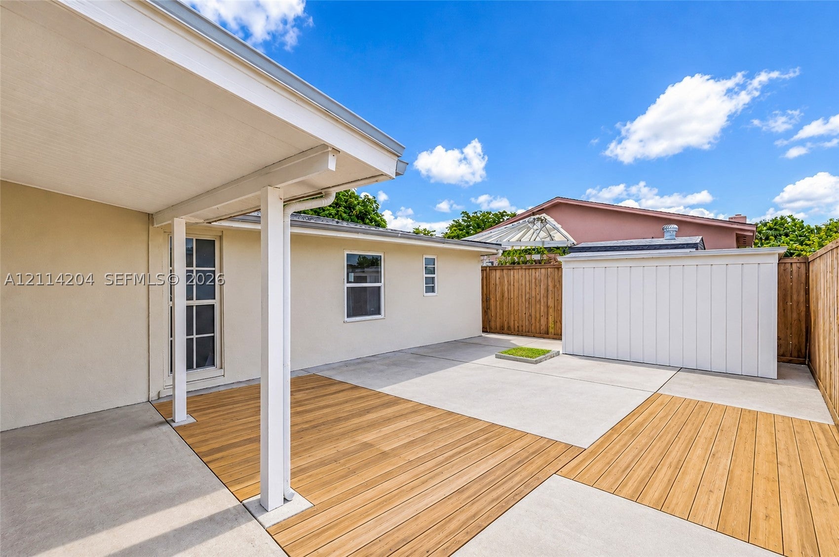3460 NW 6th St