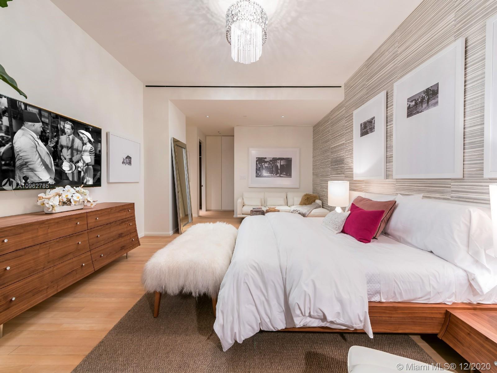 2901 COLLINS CONDO - Residential