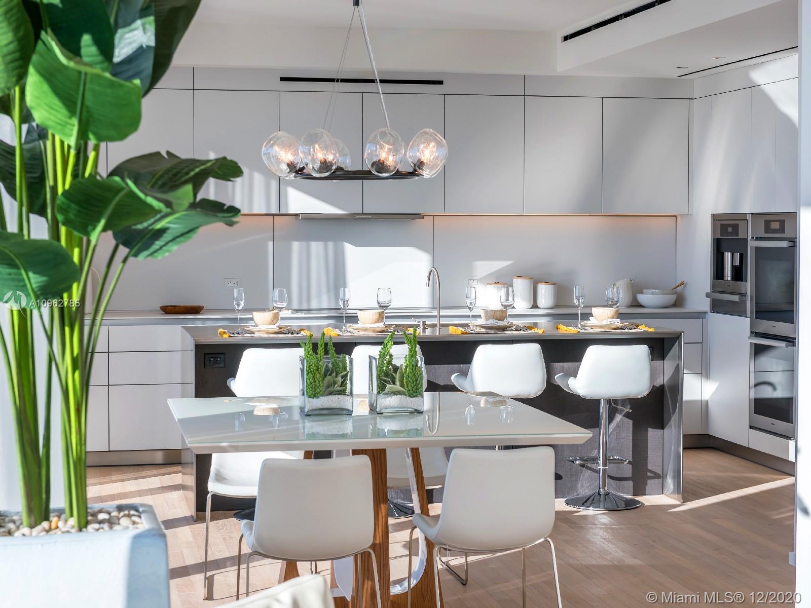 2901 COLLINS CONDO - Residential