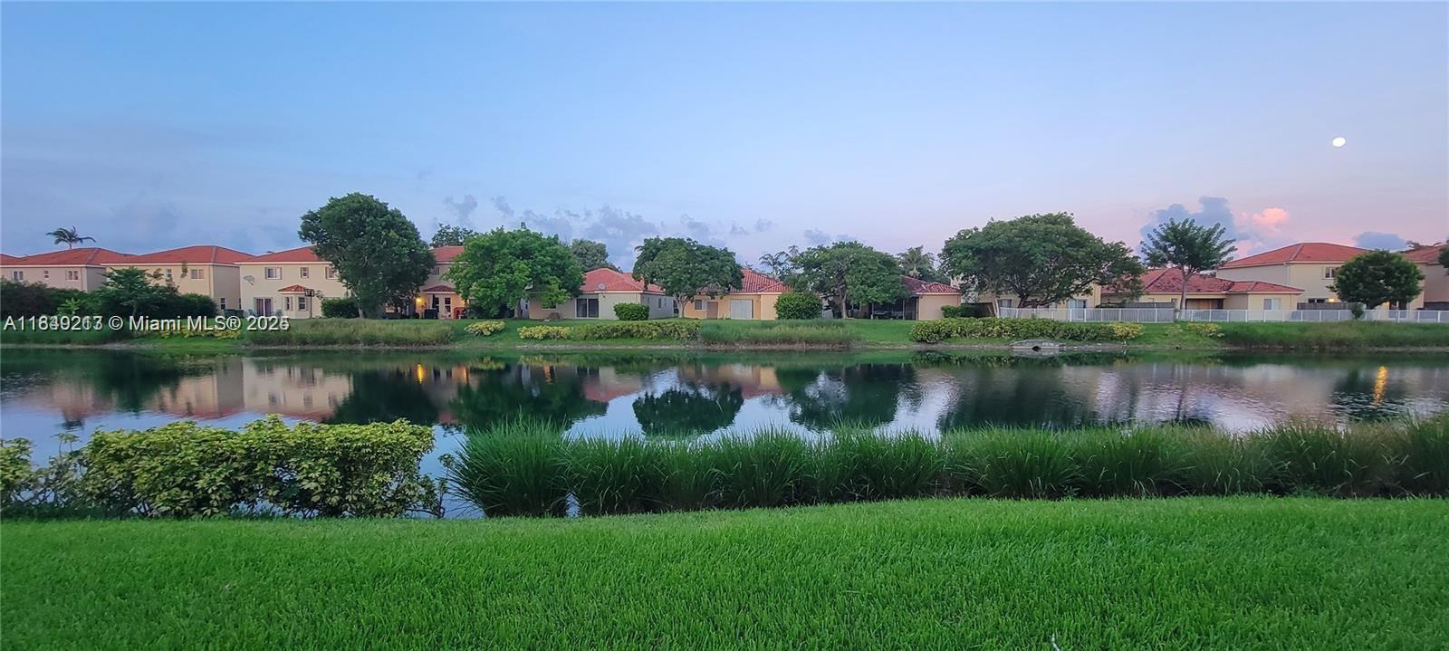 VILLAS AT CARMEL CONDO NO - Residential