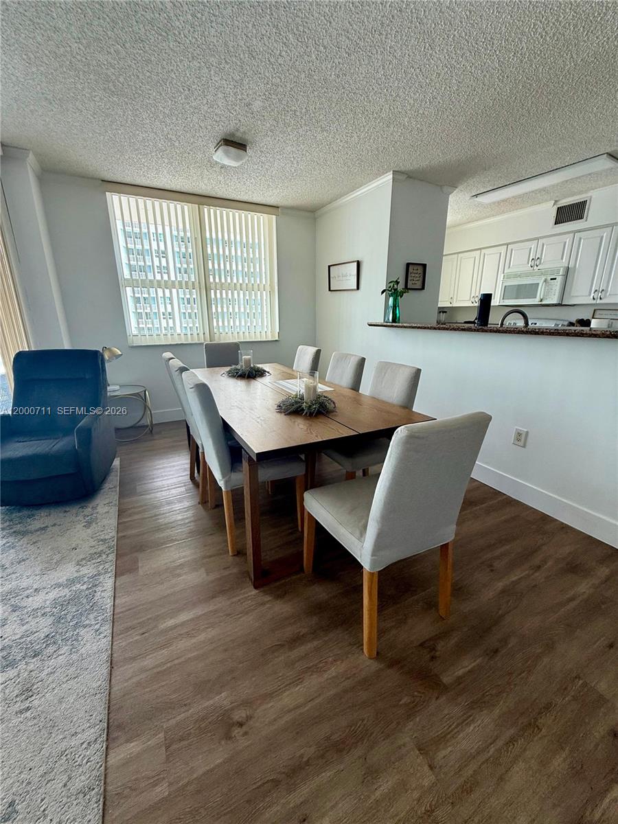 THE MARK ON BRICKELL COND - Residential