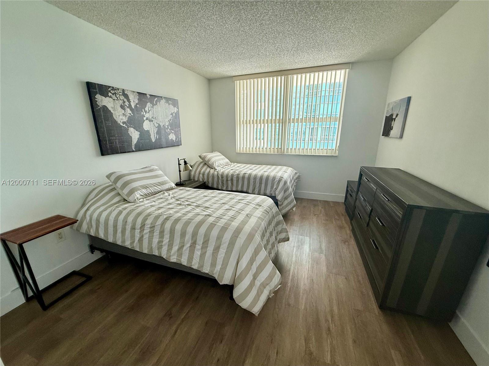 THE MARK ON BRICKELL COND - Residential