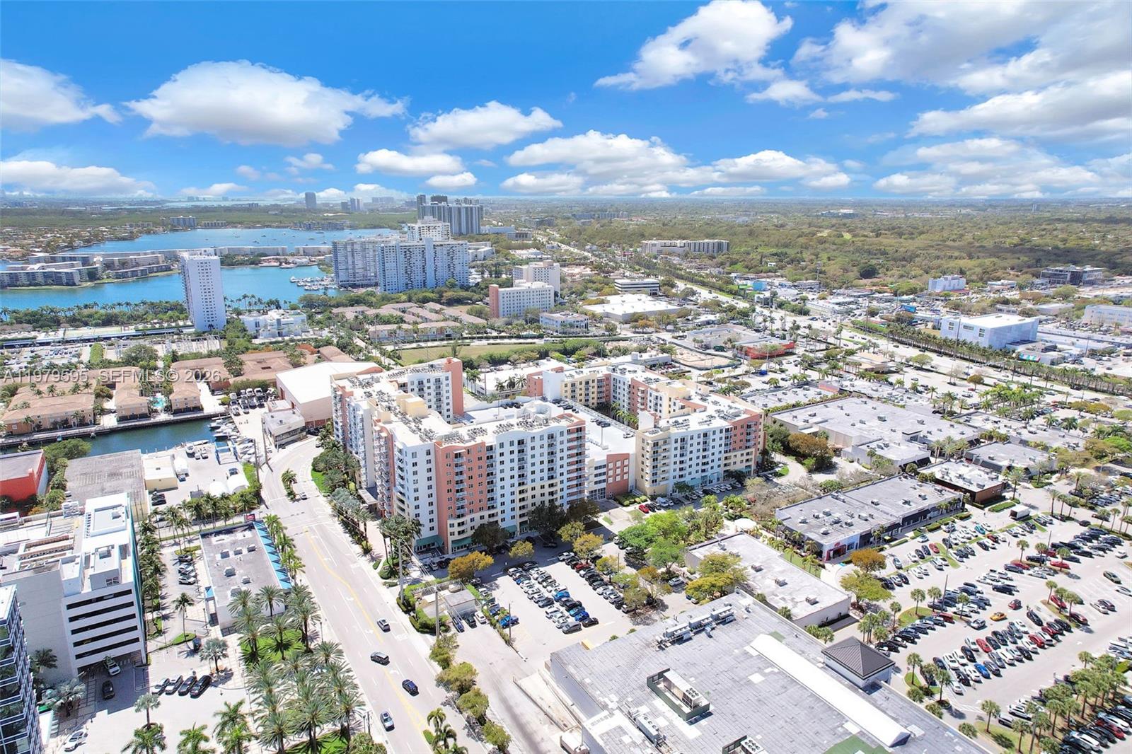 VENTURE AT AVENTURA WEST - Residential Lease