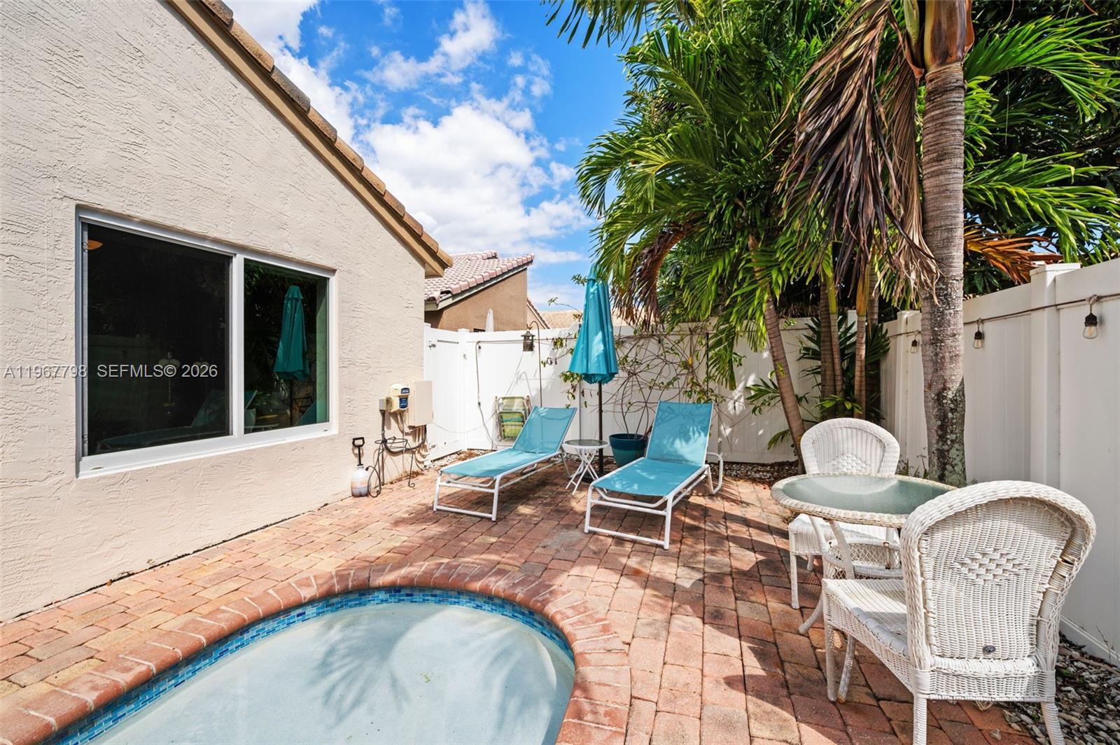 COQUINA LAKES - Residential