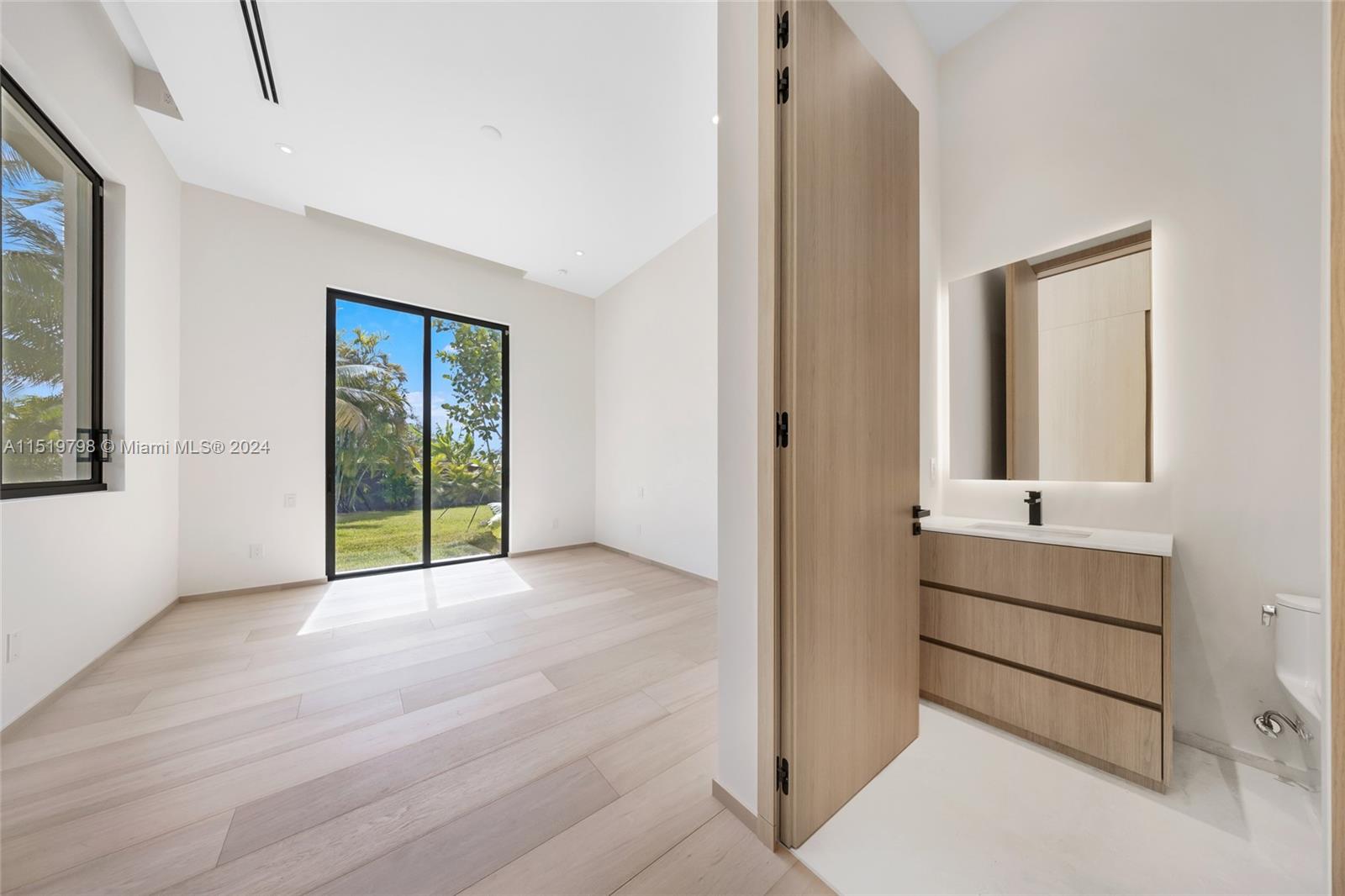MILLER DRIVE ESTS 1ST ADD - Residential