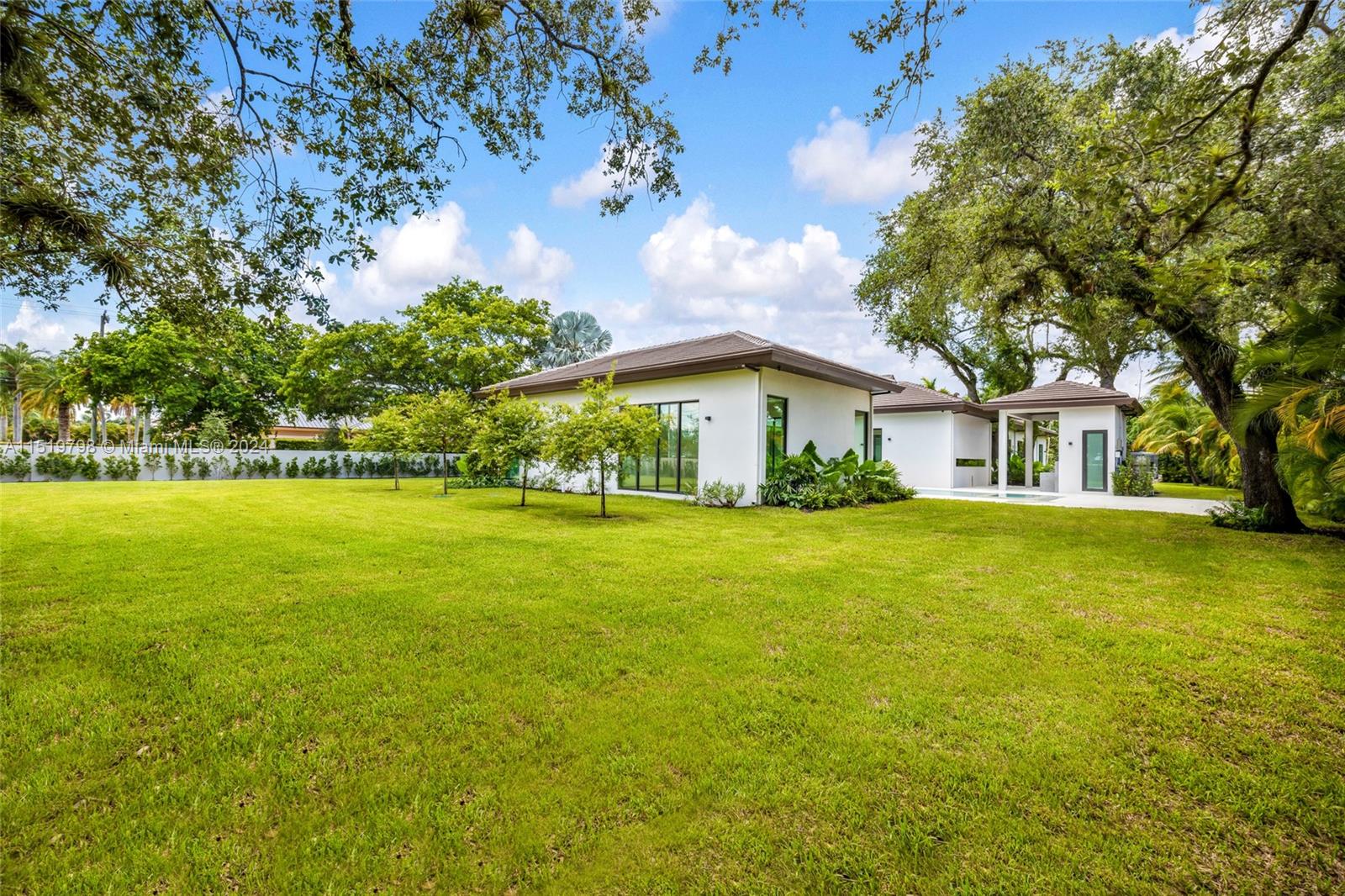 MILLER DRIVE ESTS 1ST ADD - Residential