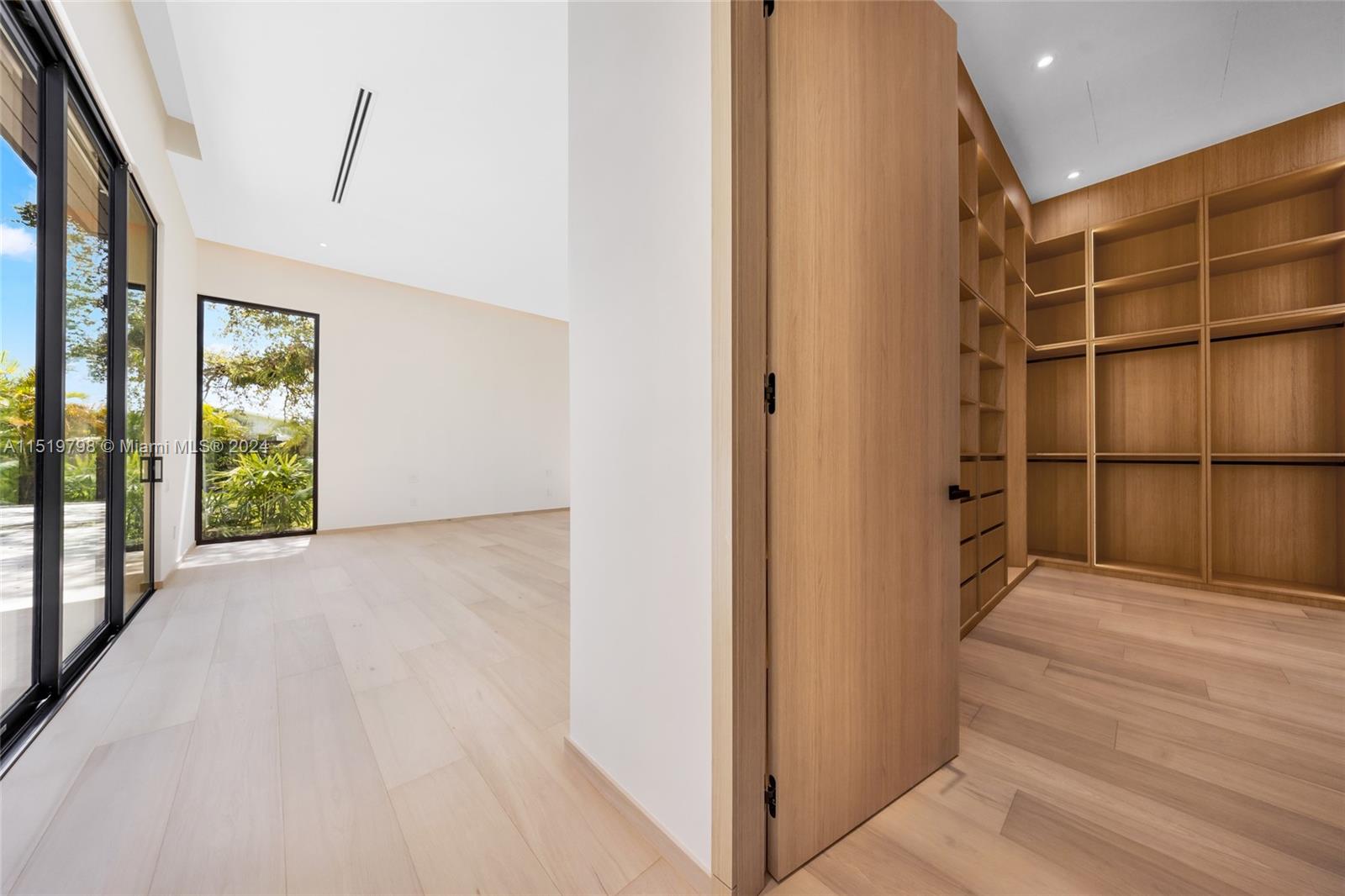 MILLER DRIVE ESTS 1ST ADD - Residential