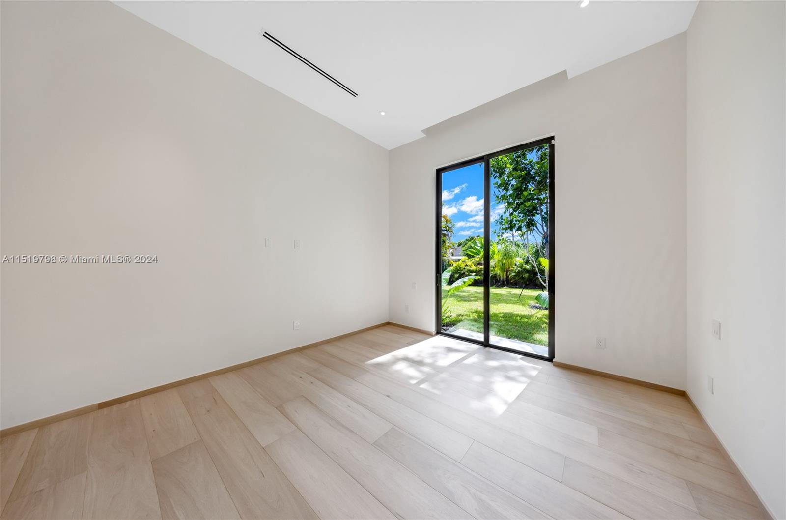 MILLER DRIVE ESTS 1ST ADD - Residential