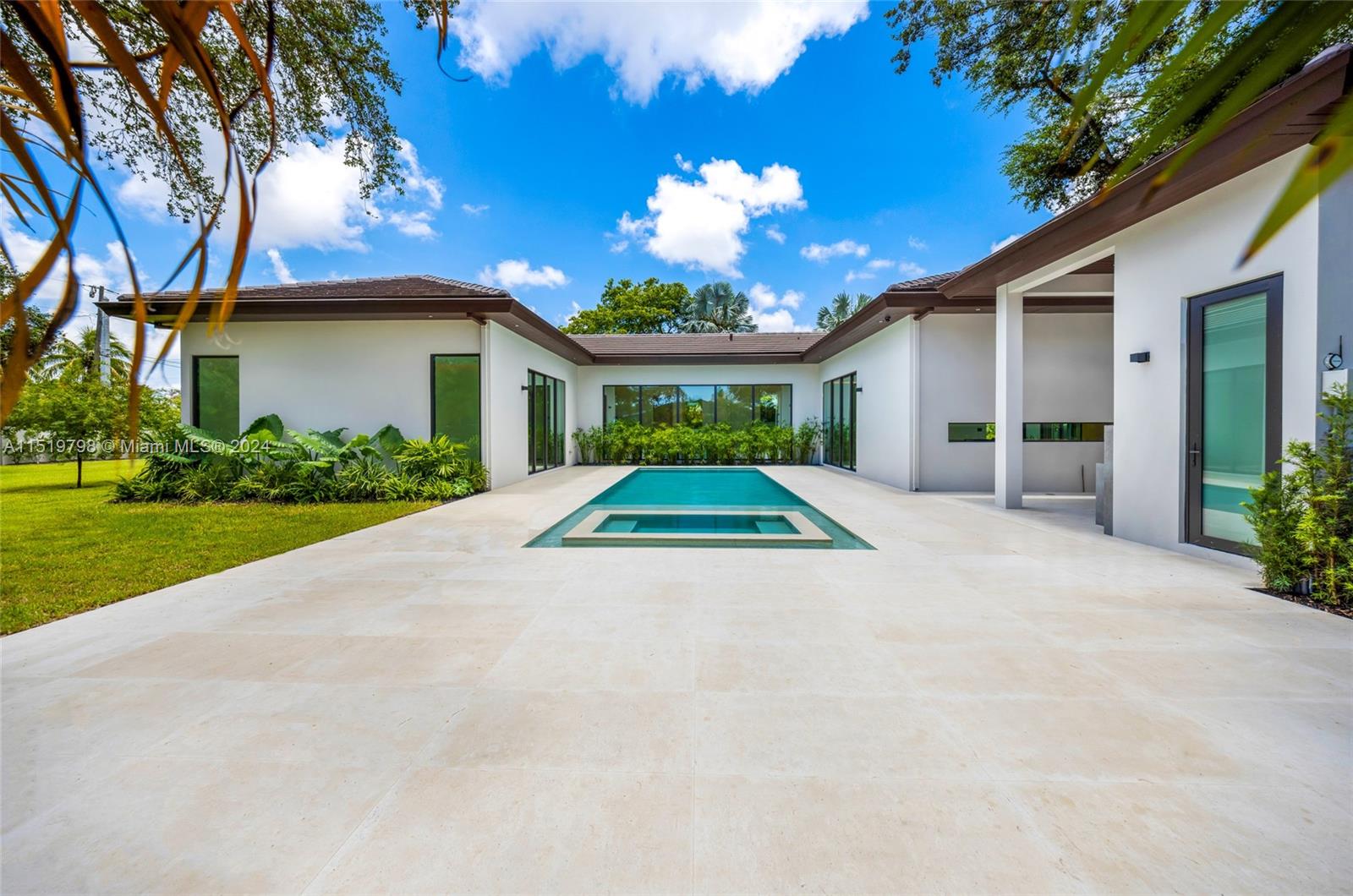 MILLER DRIVE ESTS 1ST ADD - Residential
