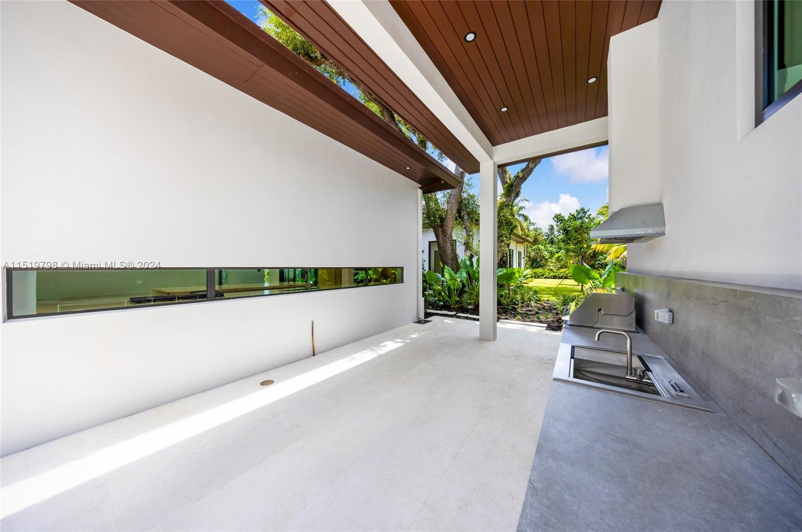 MILLER DRIVE ESTS 1ST ADD - Residential