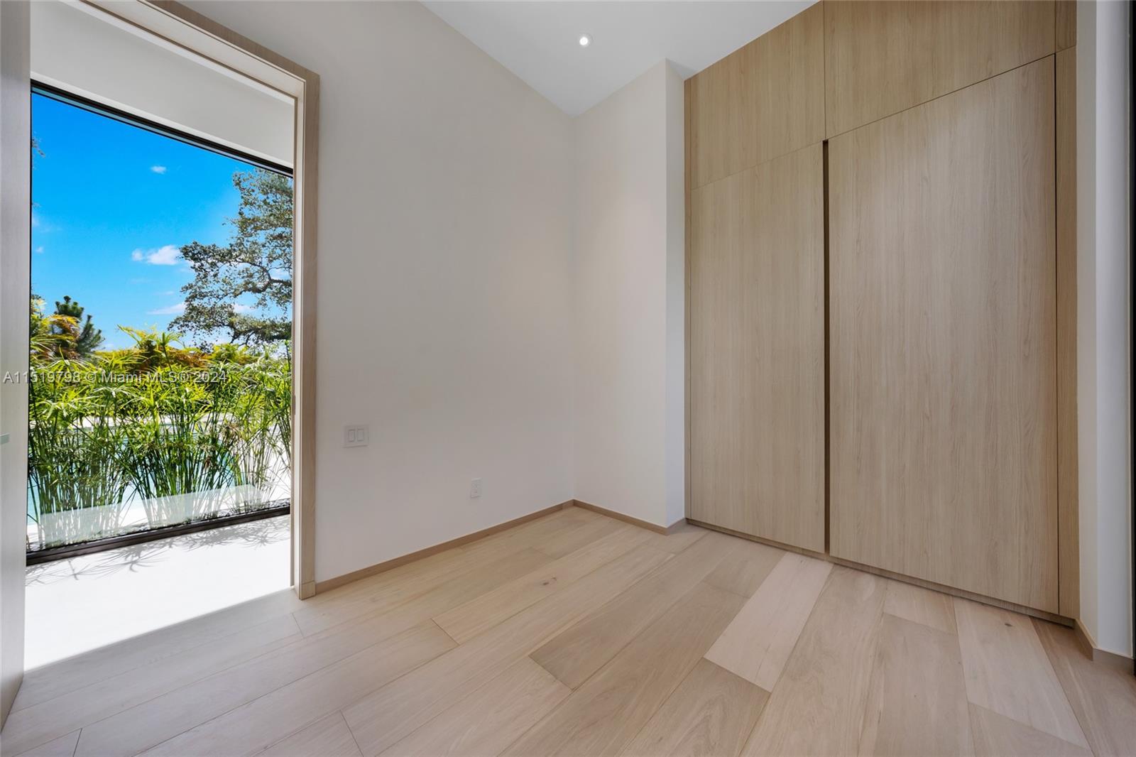 MILLER DRIVE ESTS 1ST ADD - Residential