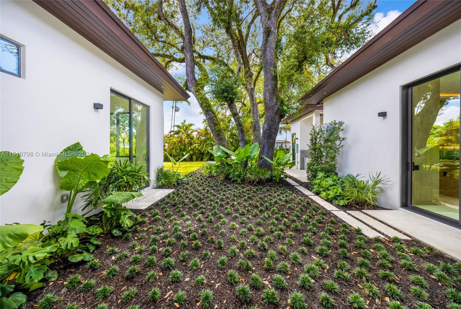 MILLER DRIVE ESTS 1ST ADD - Residential