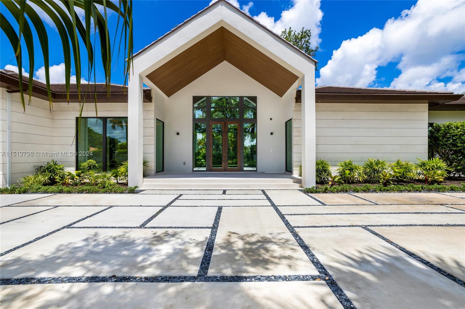 6445 SW 102nd Ave