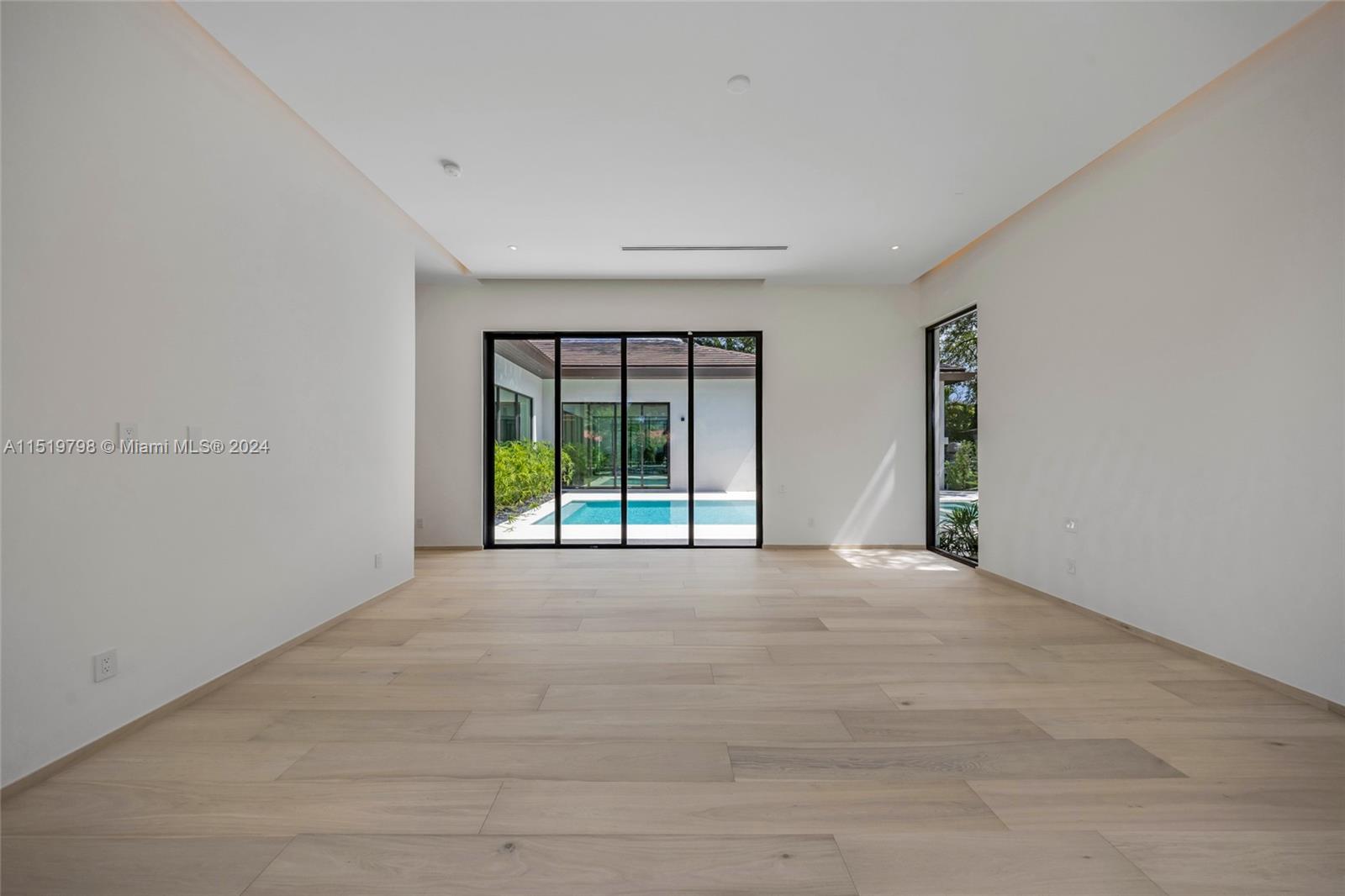 MILLER DRIVE ESTS 1ST ADD - Residential