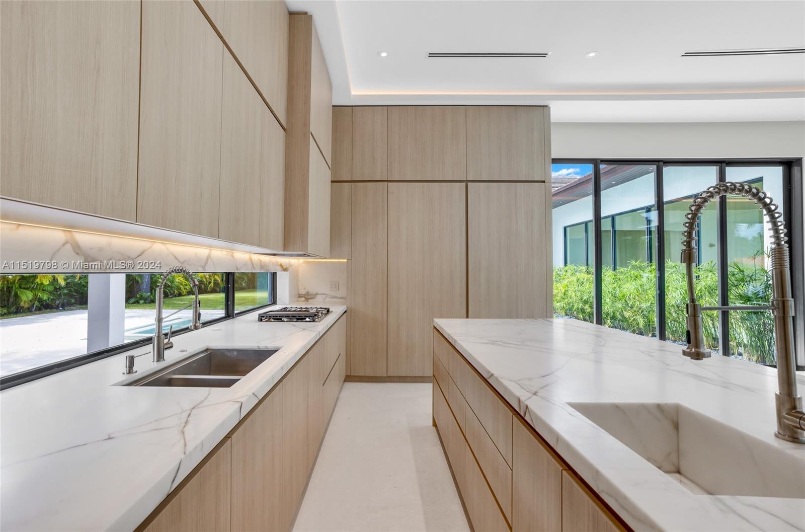 MILLER DRIVE ESTS 1ST ADD - Residential