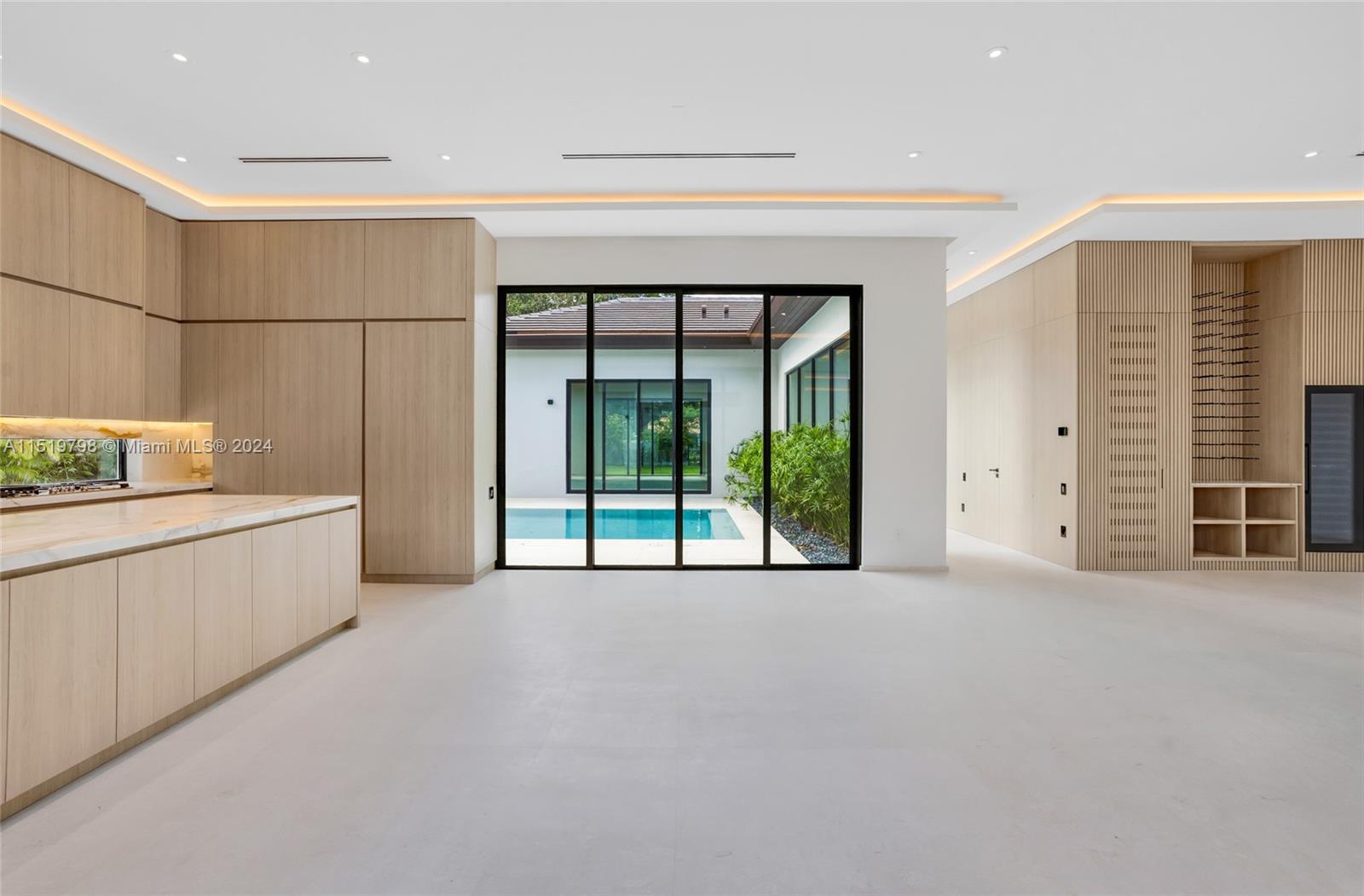 MILLER DRIVE ESTS 1ST ADD - Residential