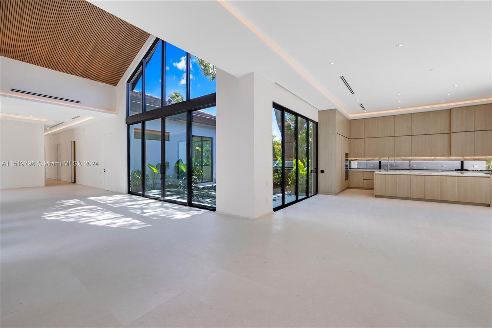 MILLER DRIVE ESTS 1ST ADD - Residential