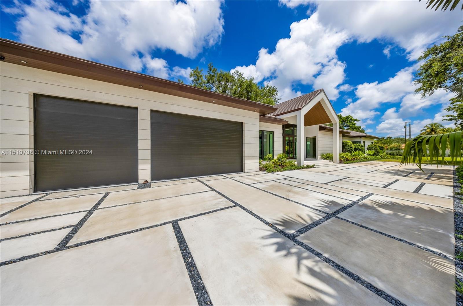 MILLER DRIVE ESTS 1ST ADD - Residential