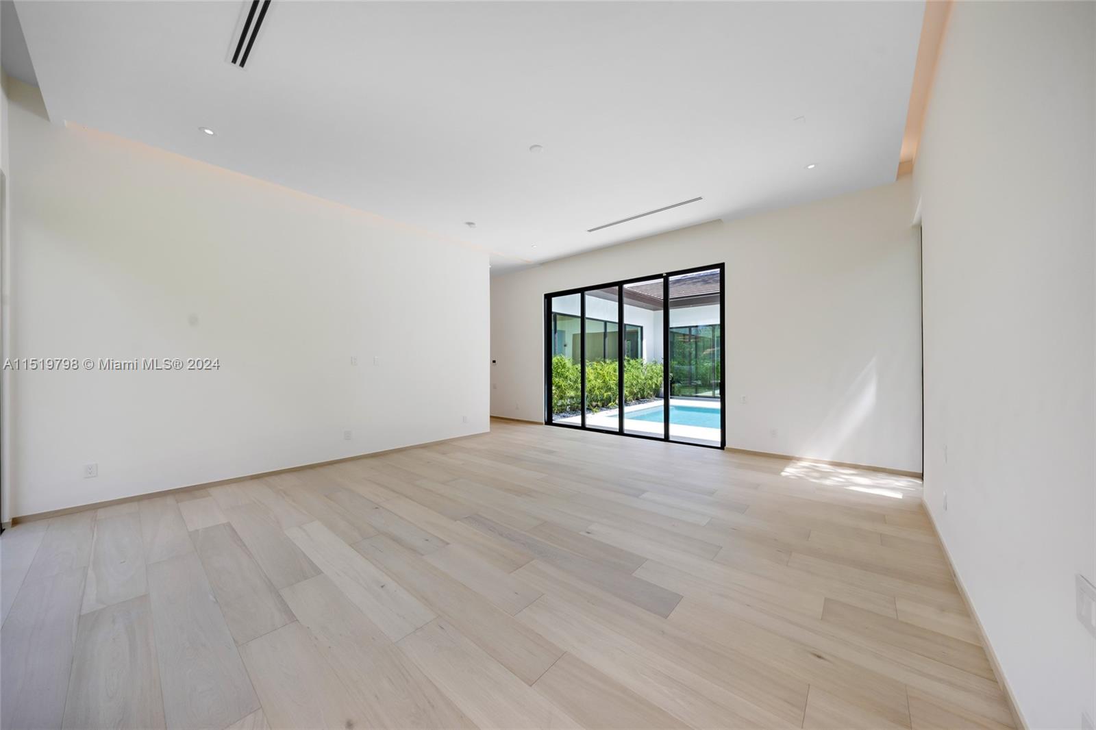 MILLER DRIVE ESTS 1ST ADD - Residential
