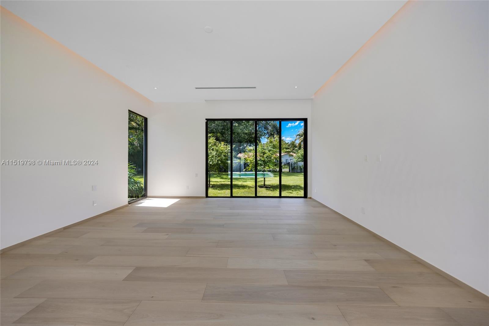 MILLER DRIVE ESTS 1ST ADD - Residential
