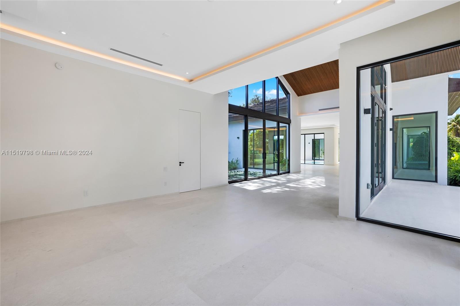 MILLER DRIVE ESTS 1ST ADD - Residential
