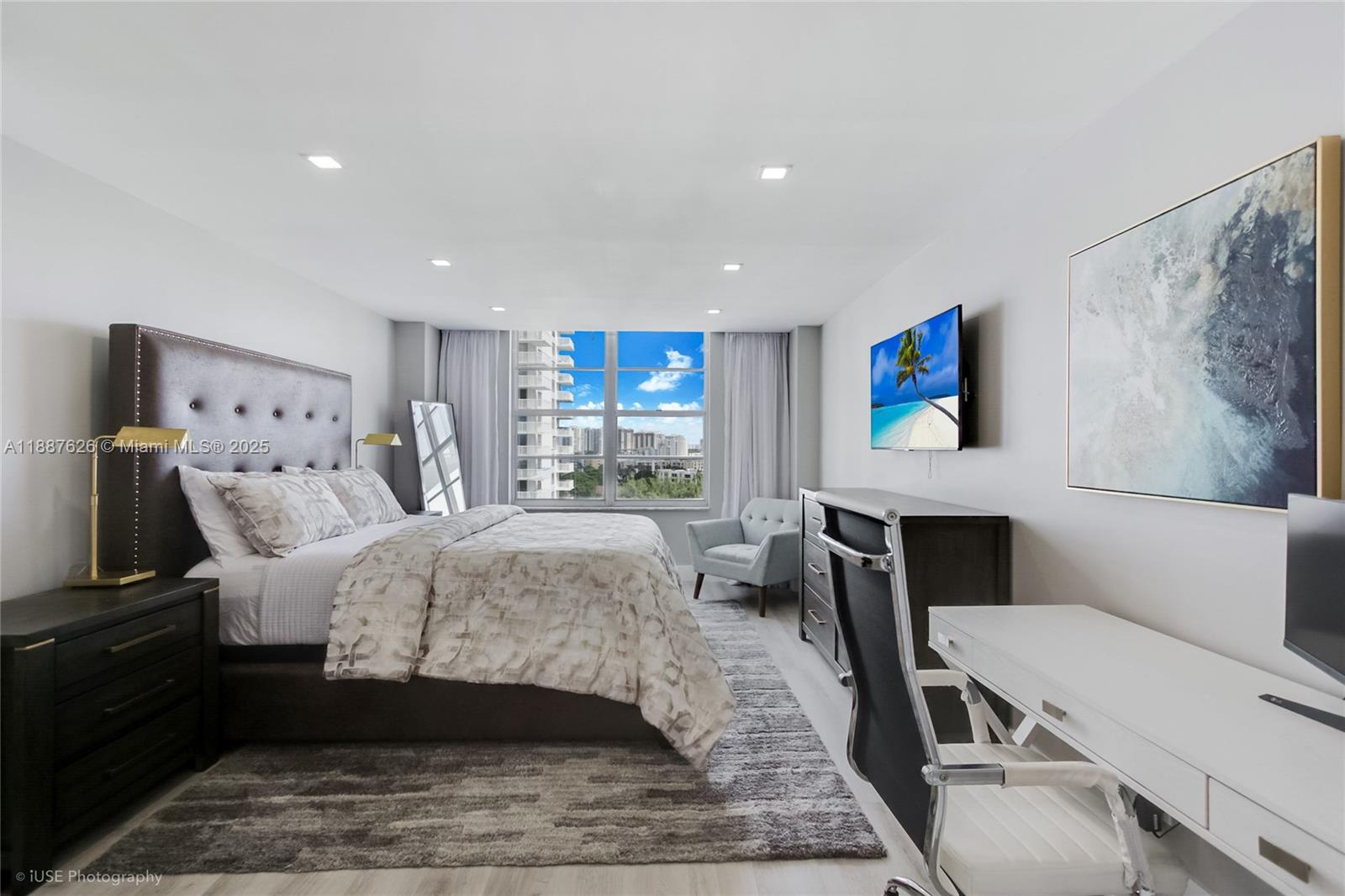 WINSTON TOWER 300 CONDO - Residential Lease