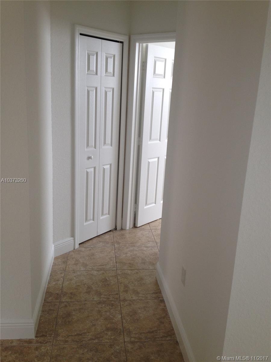 FONTAINEBLEAU WEST - Residential Lease