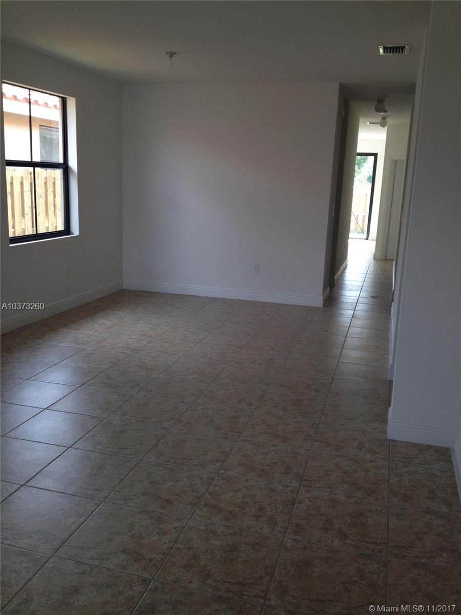 FONTAINEBLEAU WEST - Residential Lease