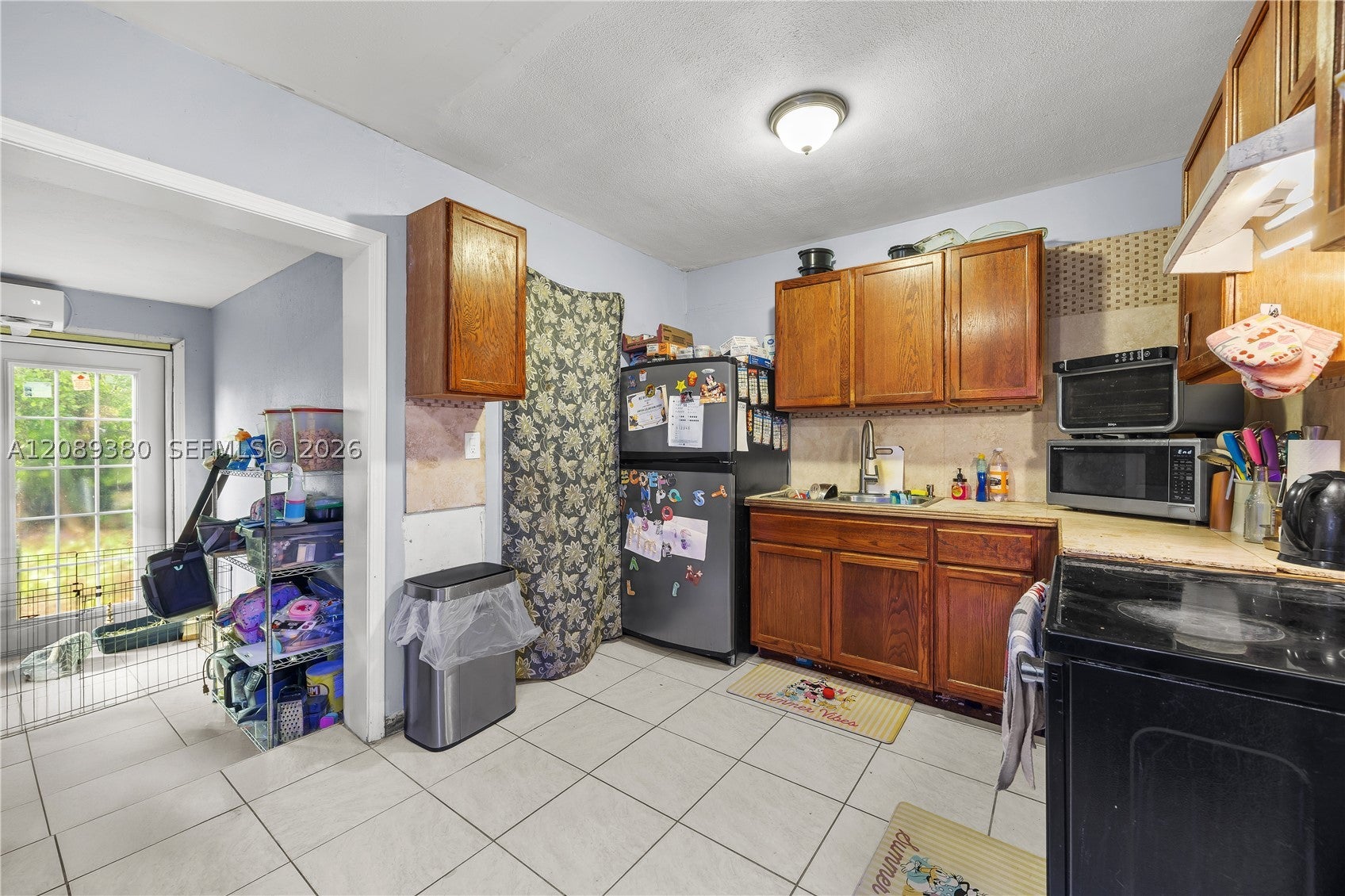 1947 SW 63rd Ter