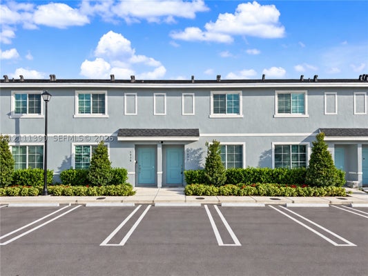 1074 NW 6TH TER, HOMESTEAD, FL 33034 - Image ec385e72f4d63cf55e78e0efba52e838/1972015018