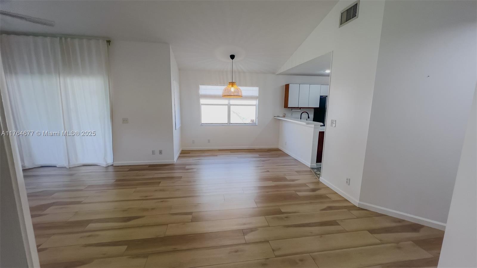 FOREST RIDGE CLUSTER HOME - Residential Lease