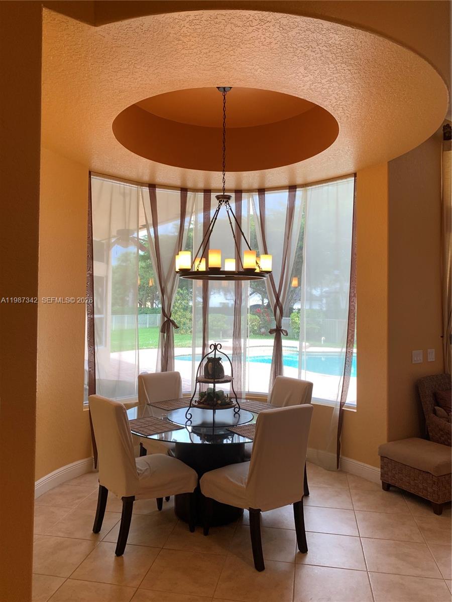 SUNSET LAKES PLAT THREE - Residential