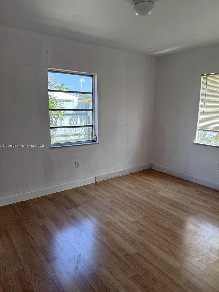 741 NE 2nd Pl