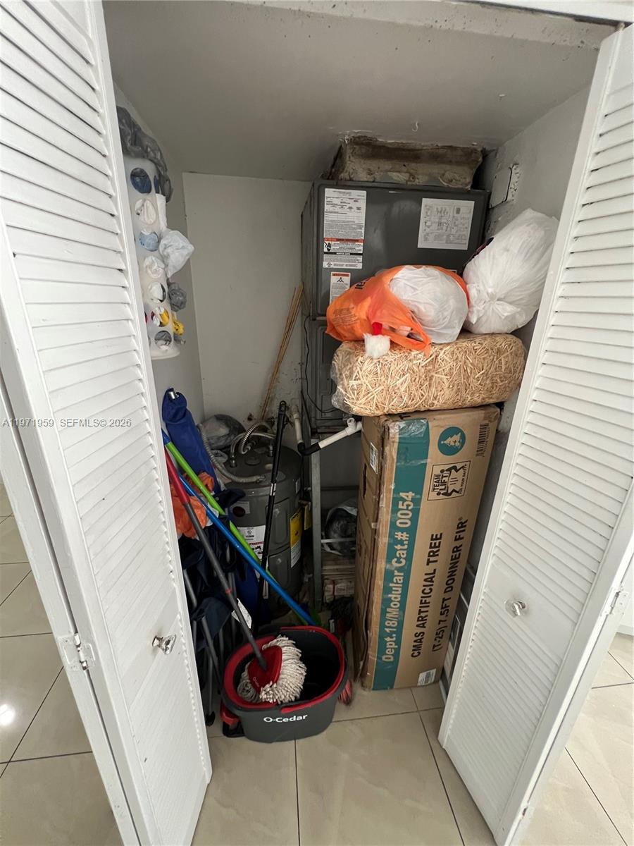 PARKVIEW CONDO NO 1 - Residential