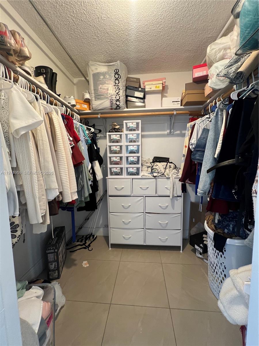 PARKVIEW CONDO NO 1 - Residential