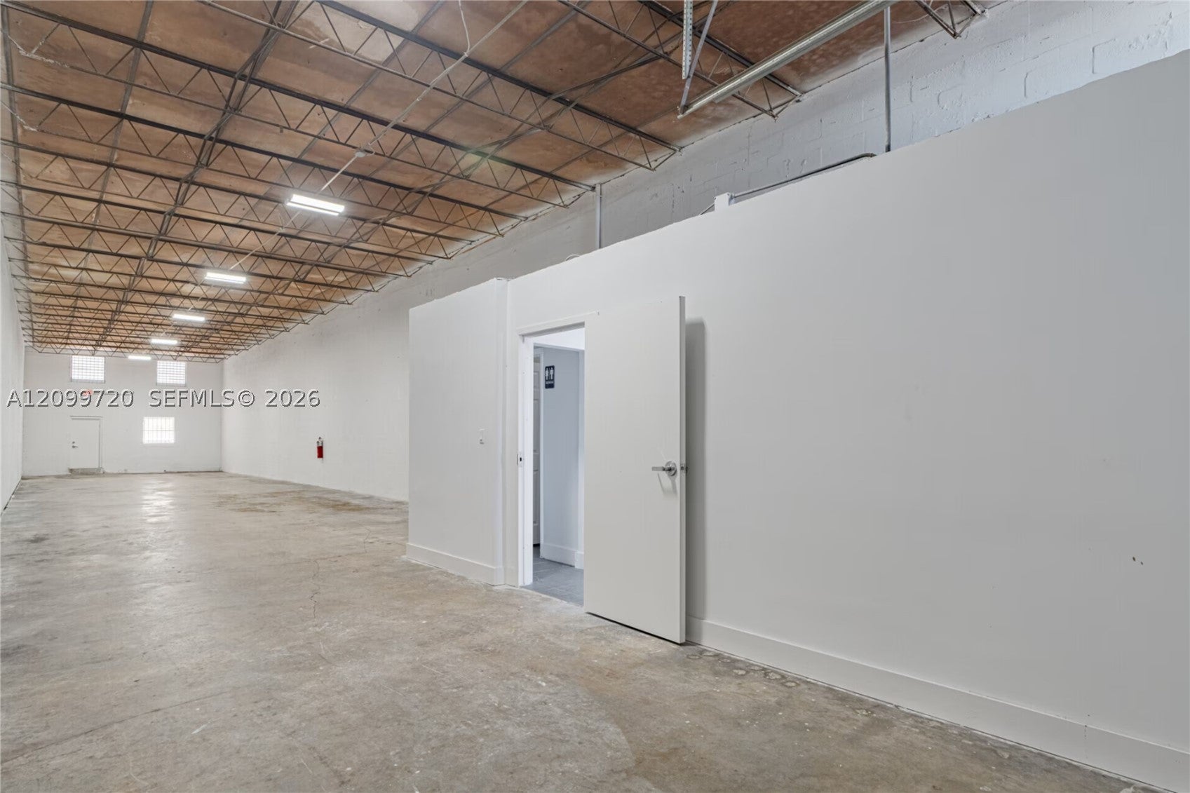 1604 W 31st Pl 1616