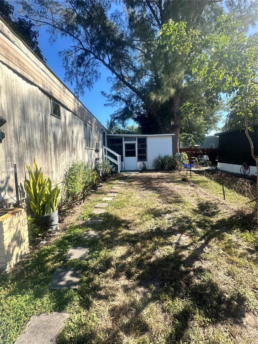 WATERGATE MOBILE HOME EST - Residential Lease