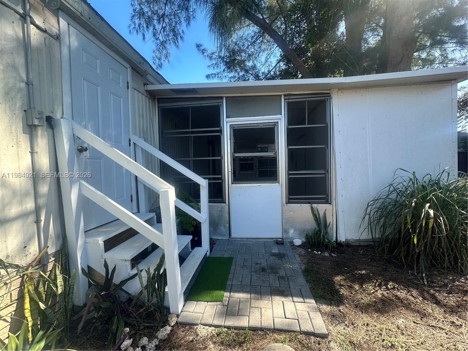 WATERGATE MOBILE HOME EST - Residential Lease