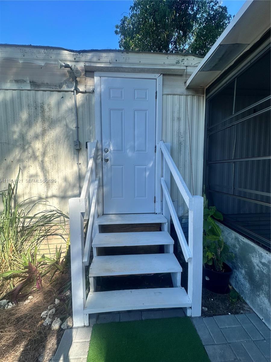 WATERGATE MOBILE HOME EST - Residential Lease