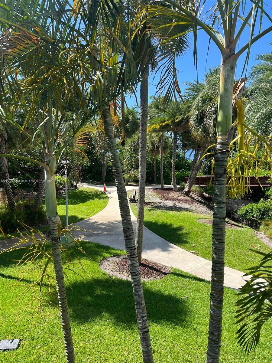 ADMIRALS PORT CONDO EAST - Residential