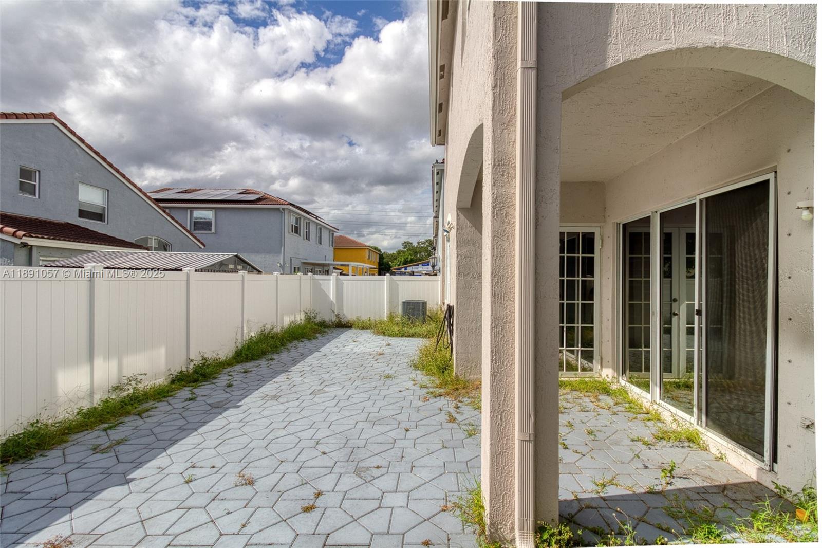 MAPLE RIDGE - Residential Lease