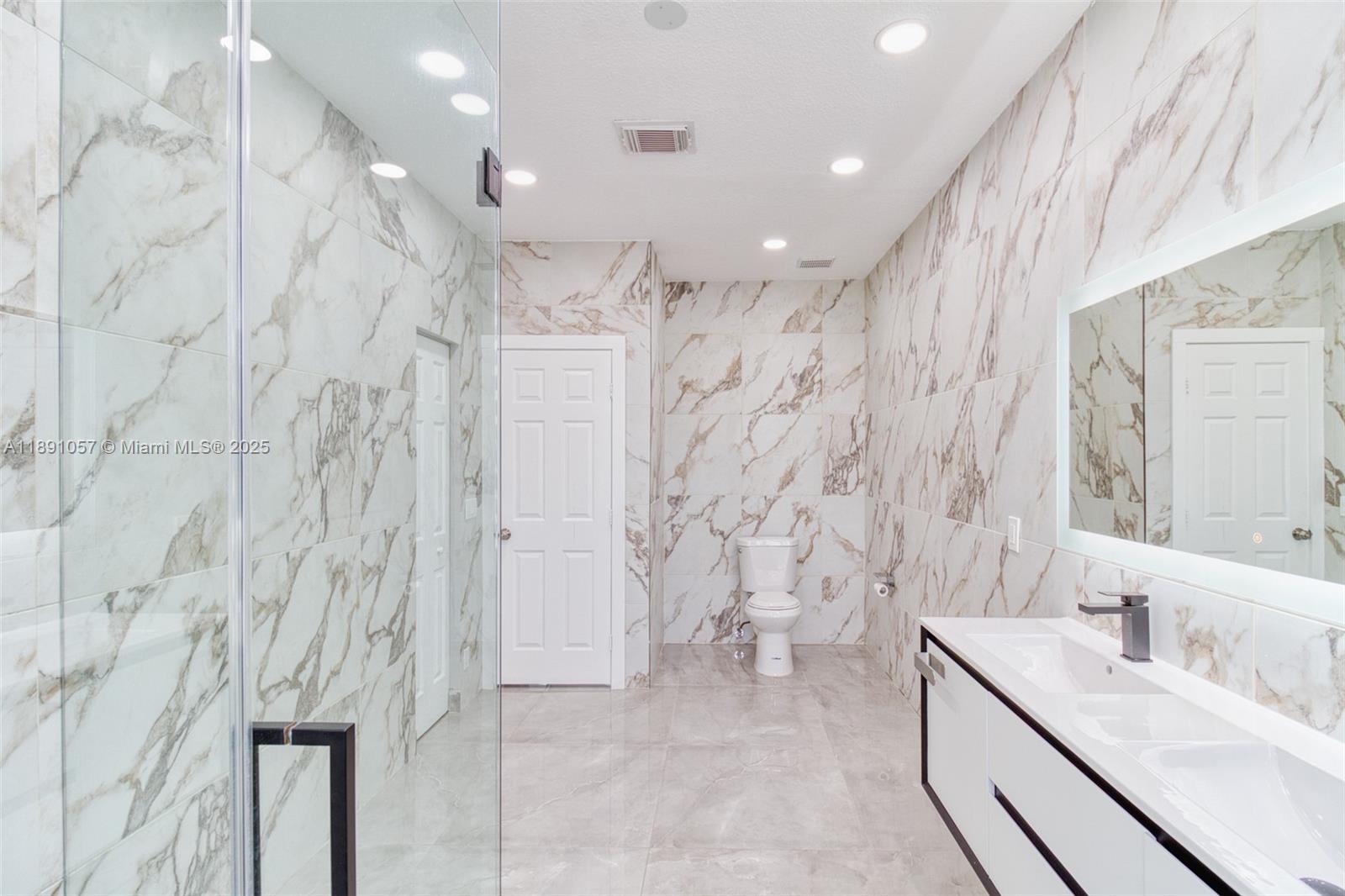 MAPLE RIDGE - Residential Lease