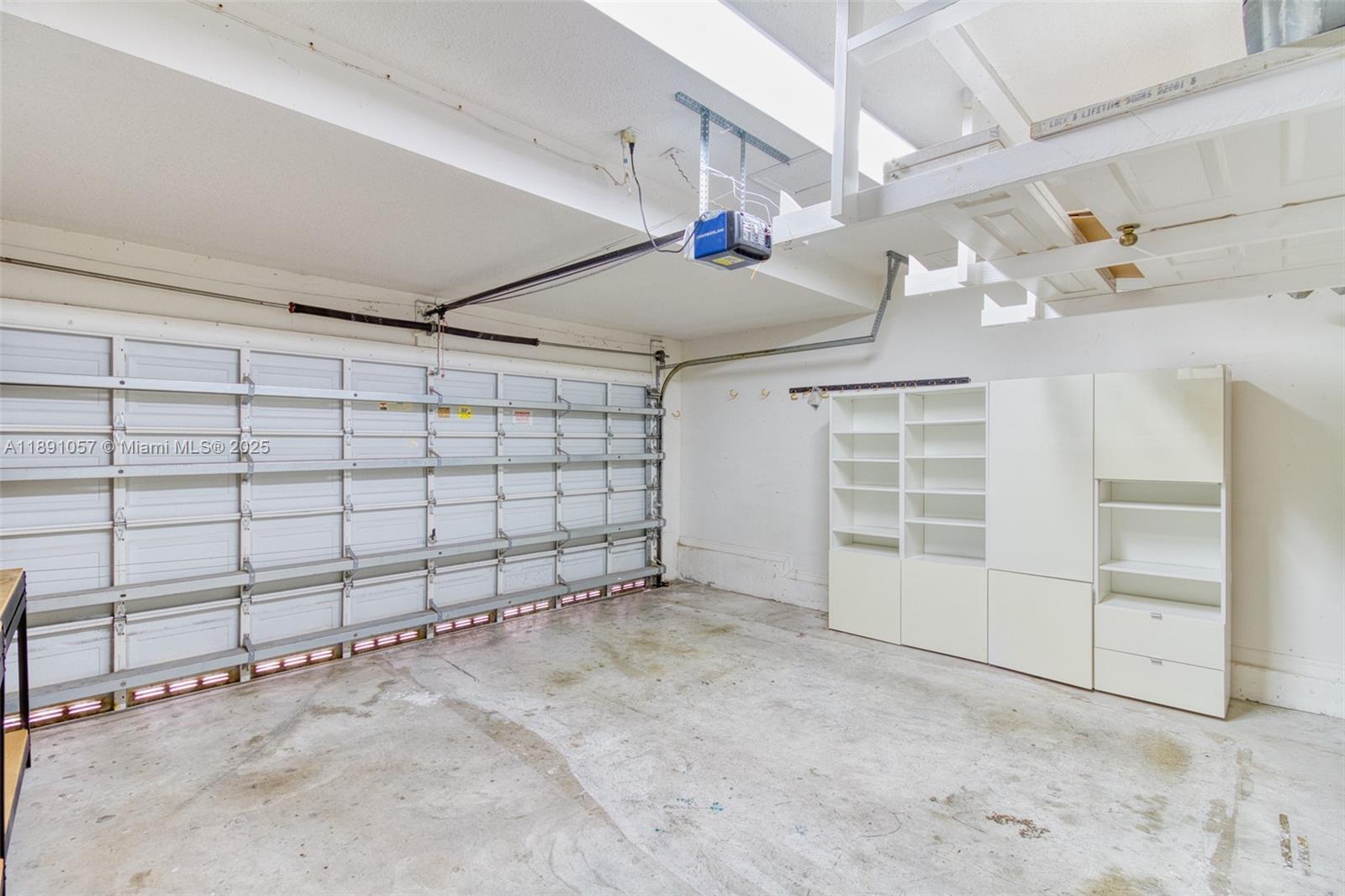 MAPLE RIDGE - Residential Lease