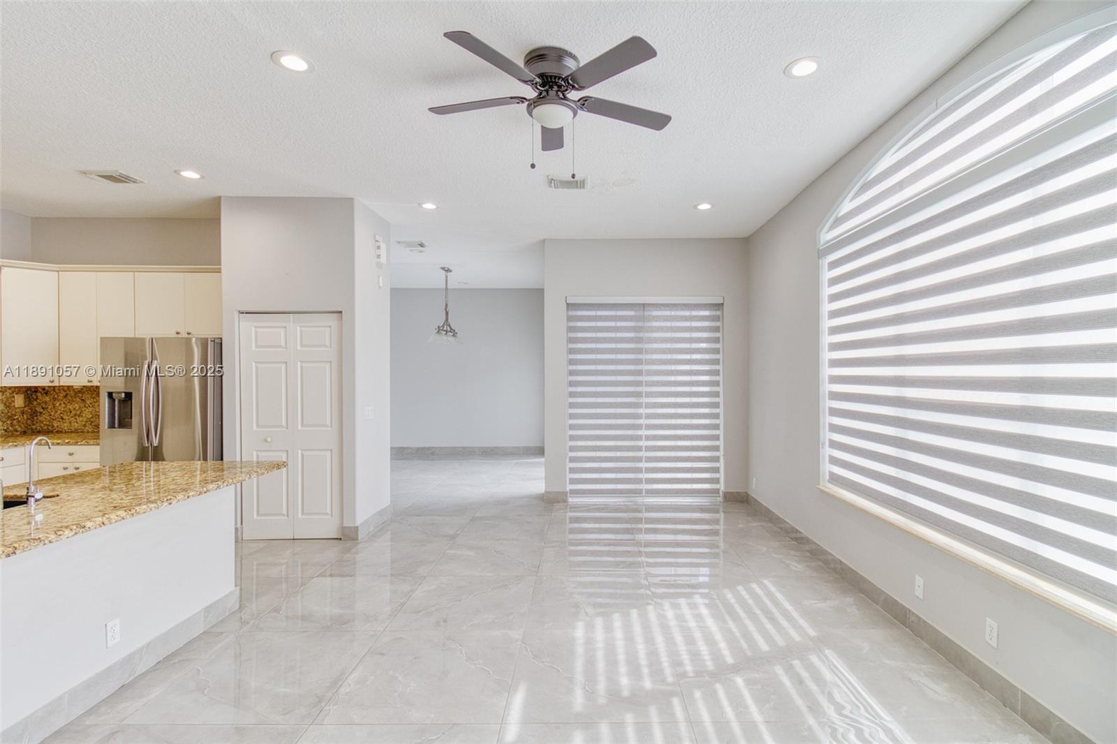 MAPLE RIDGE - Residential Lease