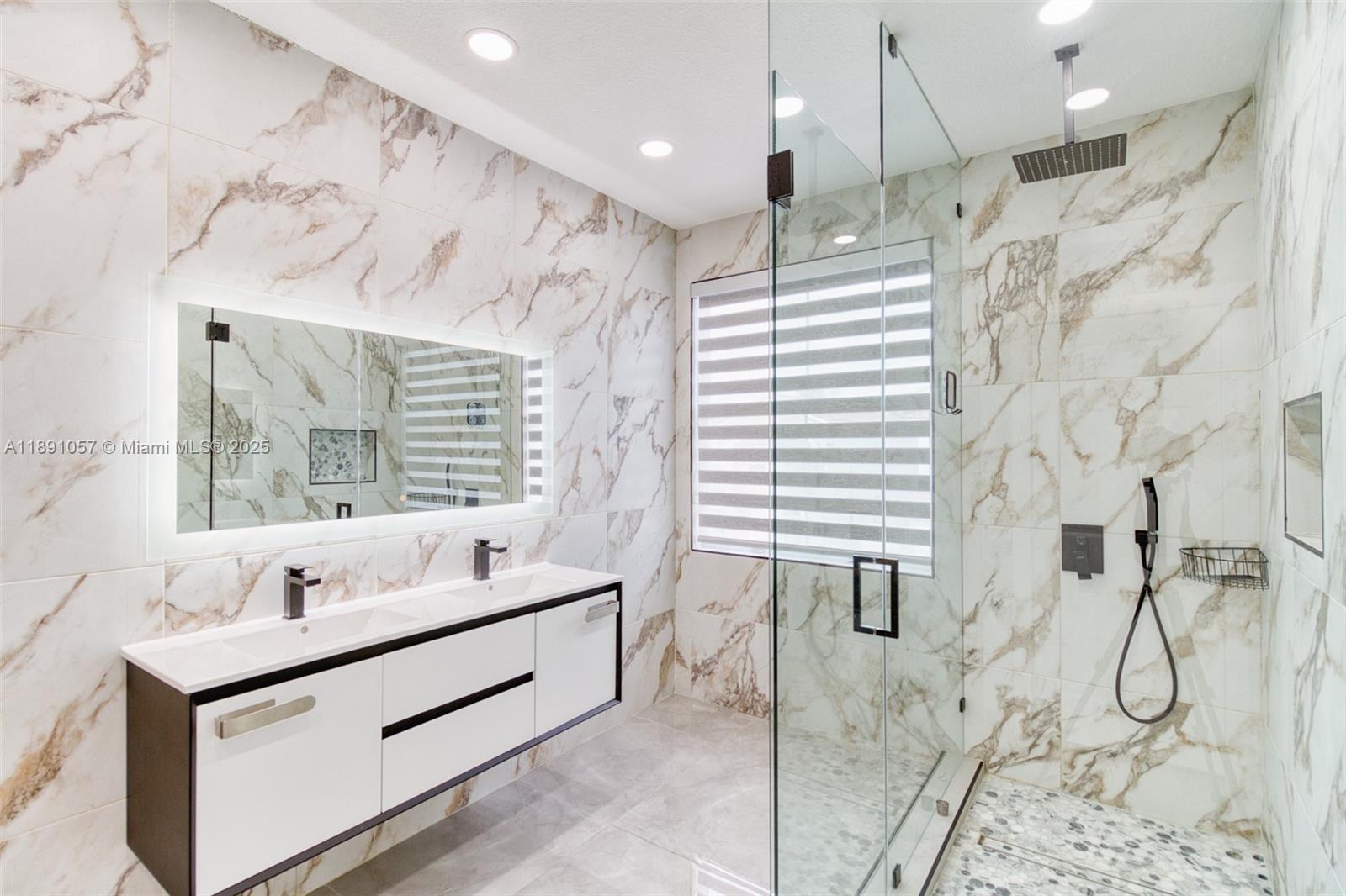 MAPLE RIDGE - Residential Lease