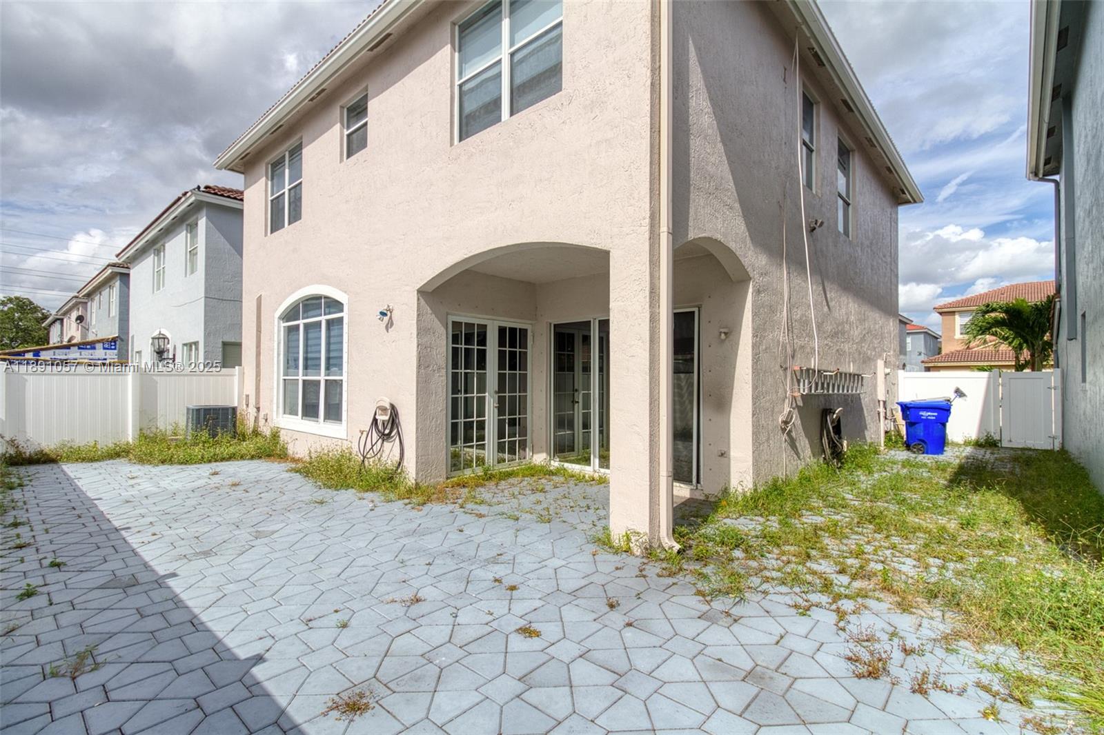 MAPLE RIDGE - Residential Lease