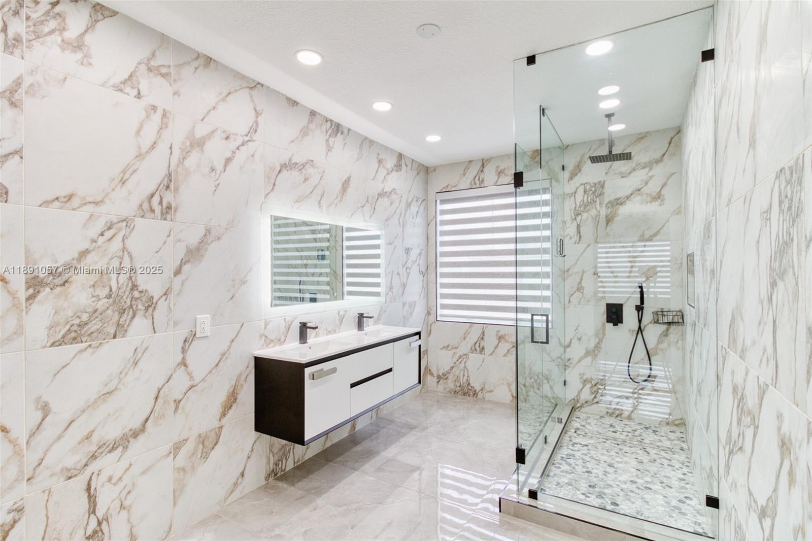 MAPLE RIDGE - Residential Lease