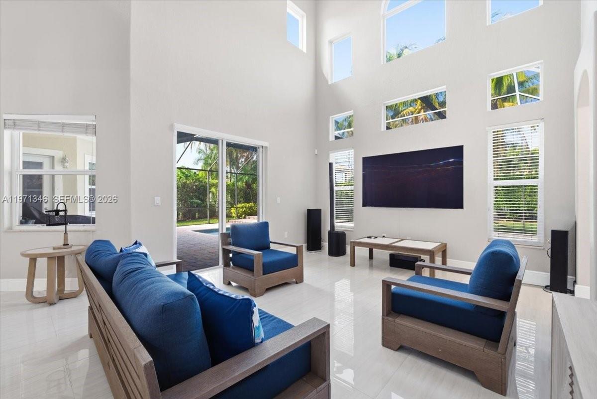 WEST SHORE - Residential