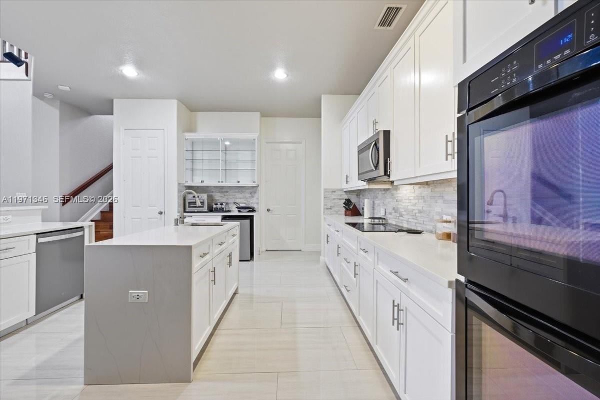 WEST SHORE - Residential