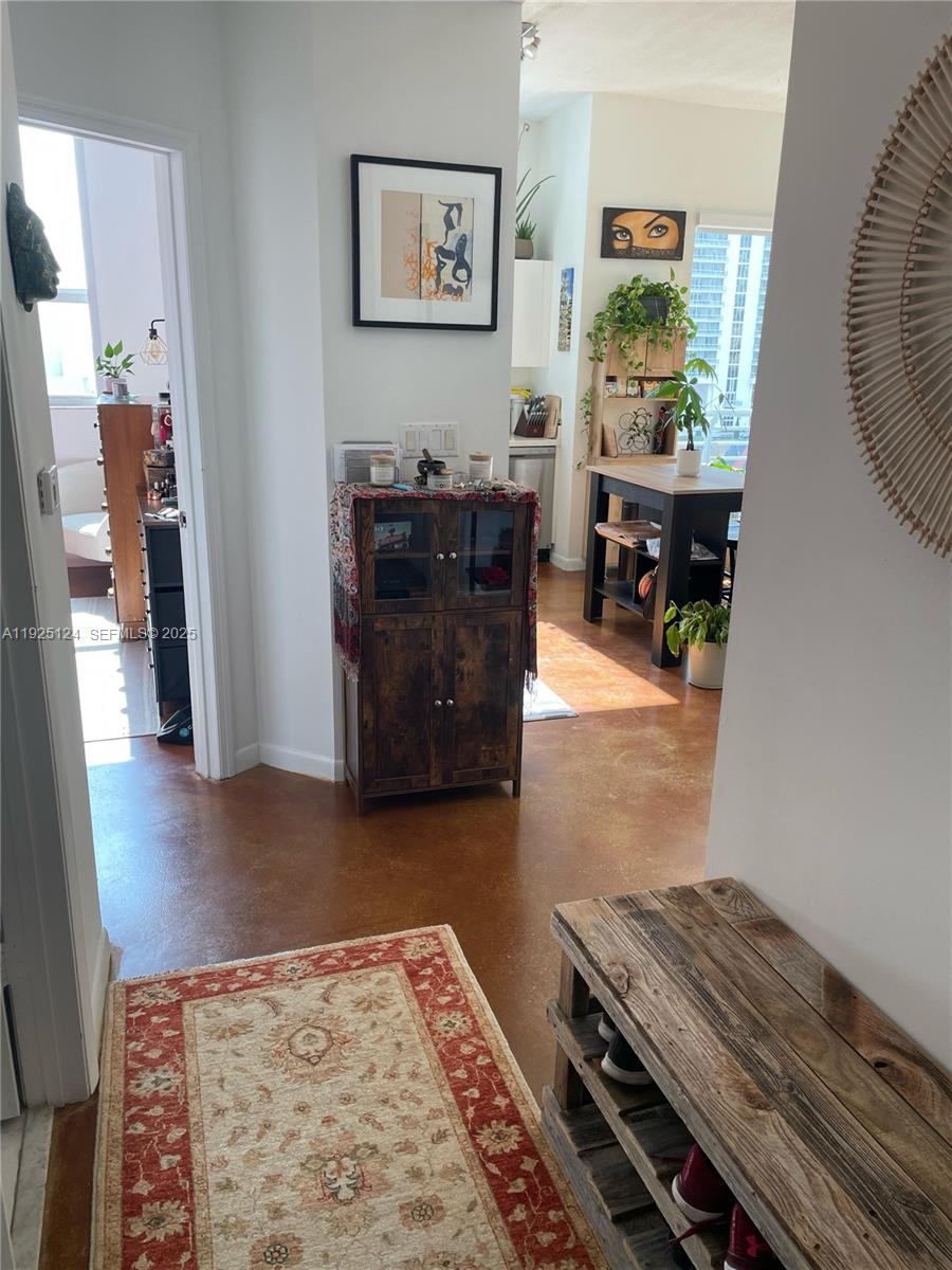 THE LOFT DOWNTOWN II COND - Residential